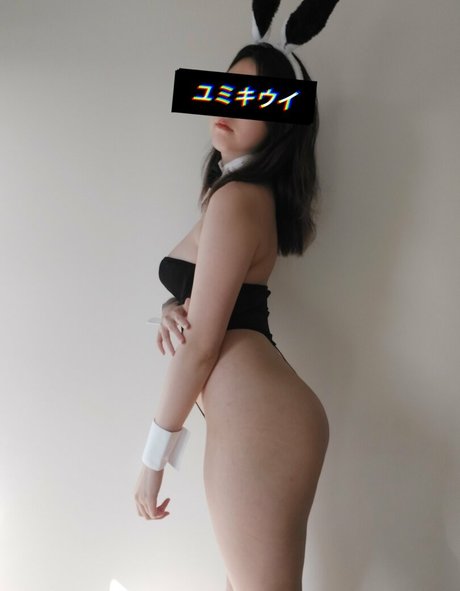 Yumi Kiwi porn model img