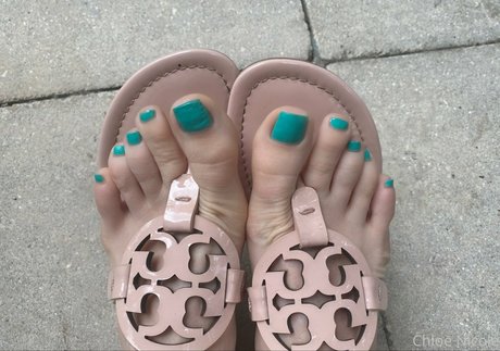 _simplychlo beautiful model pics