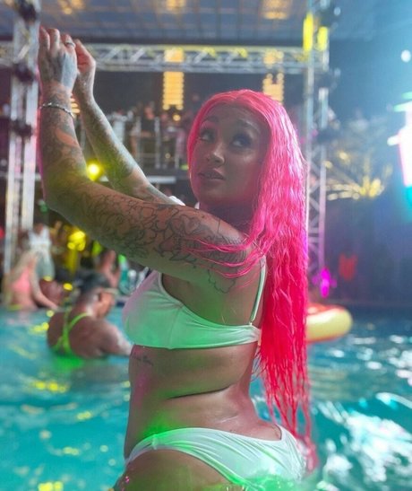 Donna Lombardi hot actress photo