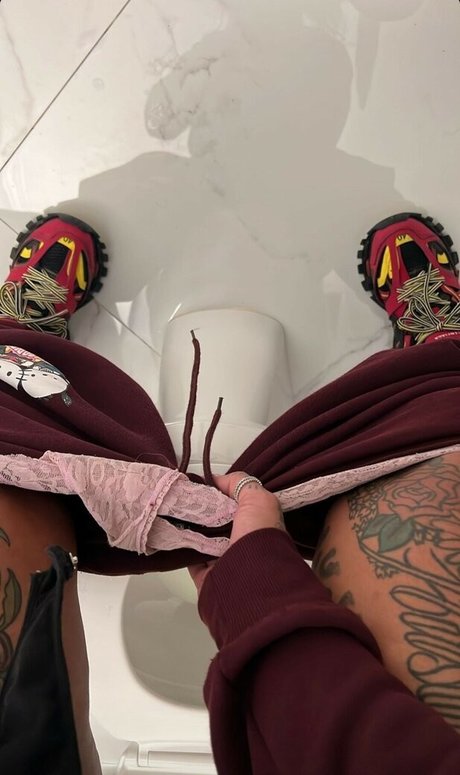 Donna Lombardi star pretty gallery