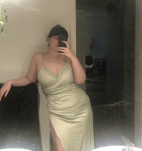 Hickorymoth pretty pornstar pic