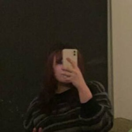 grungek1tten star top image