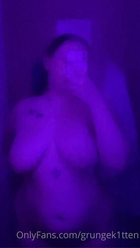 grungek1tten model free images