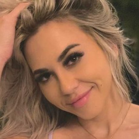 EliteMilk model naked galleries