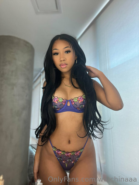 Wetchinaaa erotic pornstar pictures