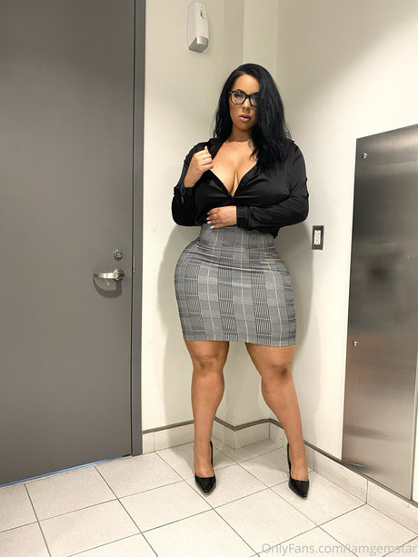 Gemstar nudes model galleries