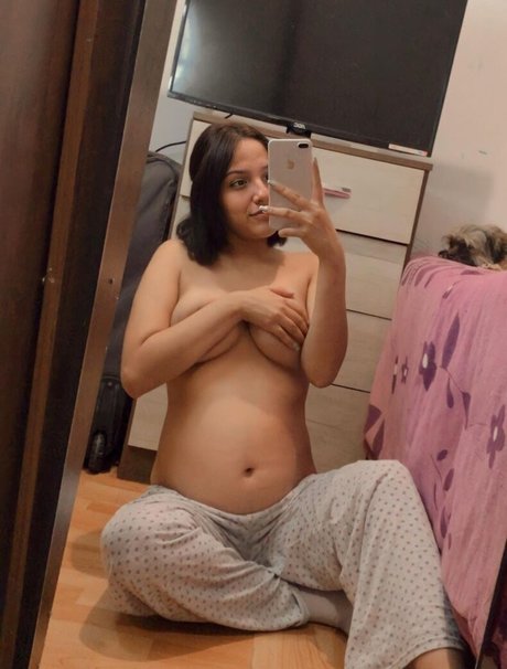 Catalina Mel art model picture