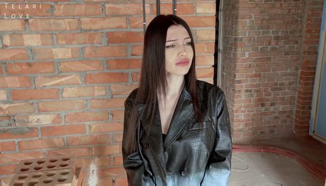 Telari Love model naked images