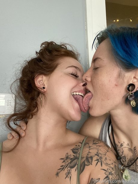 kadiekai model sexy gallery