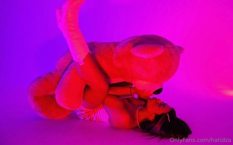 hatidza demirovic nude model images