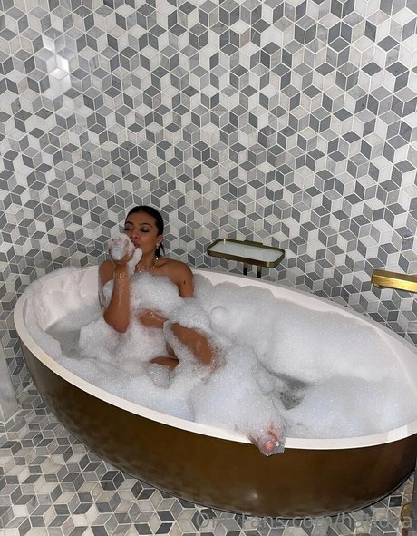 hatidza demirovic hd actress pictures