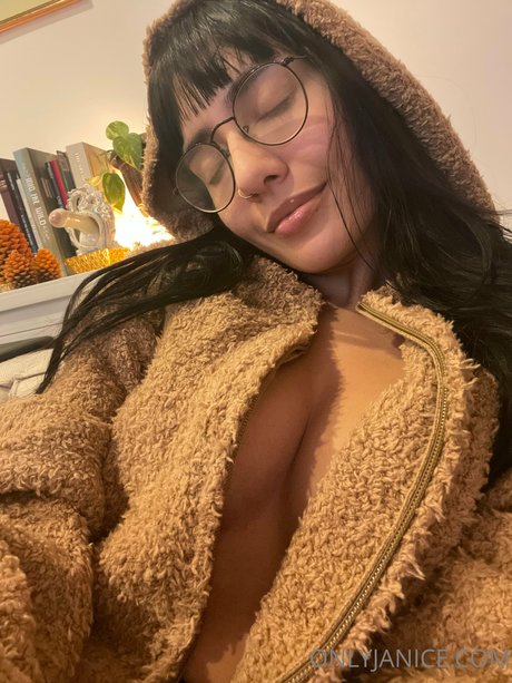 asian tranny onlyfans naked pics