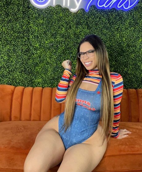 Gigi Torres erotic star pic