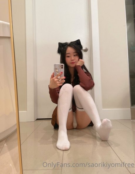 popular asian onlyfans erotic img