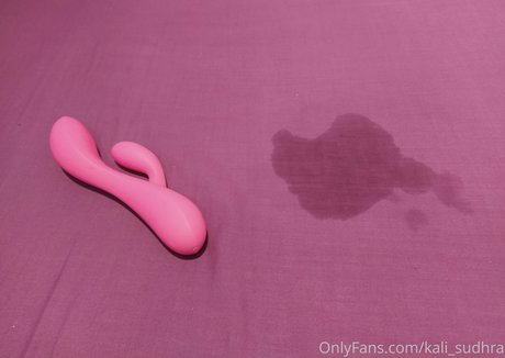 Kali Sudhra naked star picture