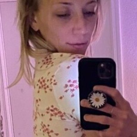 Emily Whitmire hot star images