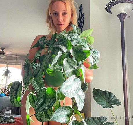 Emily Whitmire free model photos