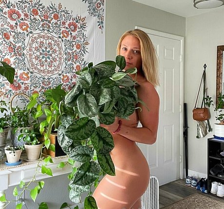 Emily Whitmire pornographic actress img