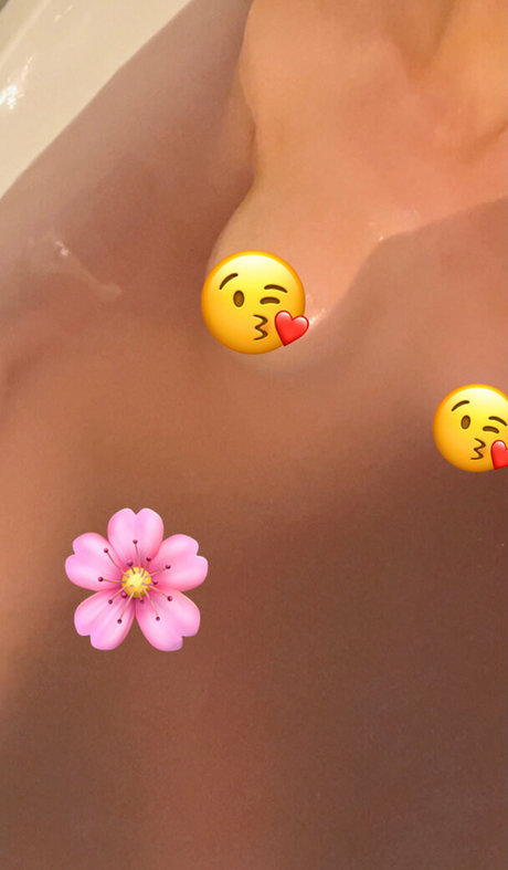 Mazzy Belle sex star pics