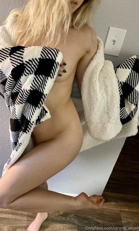 Strong Allure model perfect picture