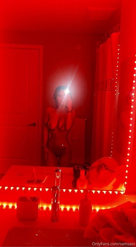 blowjob brunette onlyfans pornographic image