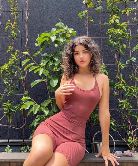 Zoe Gara model exclusive archive