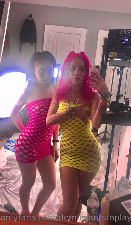 Demii Starr pornstar high quality galleries