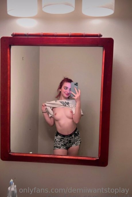 Demii Starr model sexy gallery