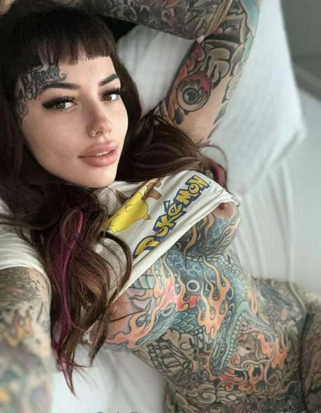 Tigerlilly beautiful model photos