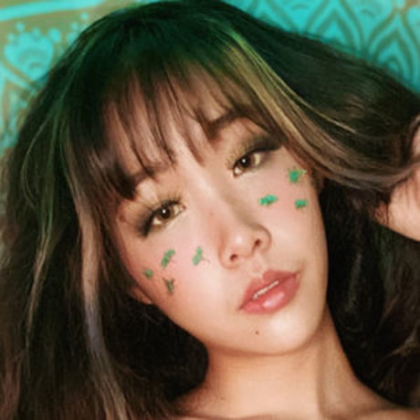 Aloebambi naked actress img