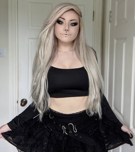 Spoopy adult actress pics