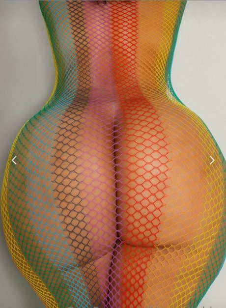 Tahiry xxx model photos