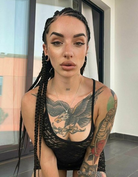 asian couple onlyfans adult images