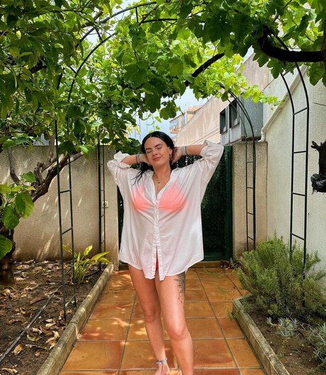 Justine slater sexy model picture