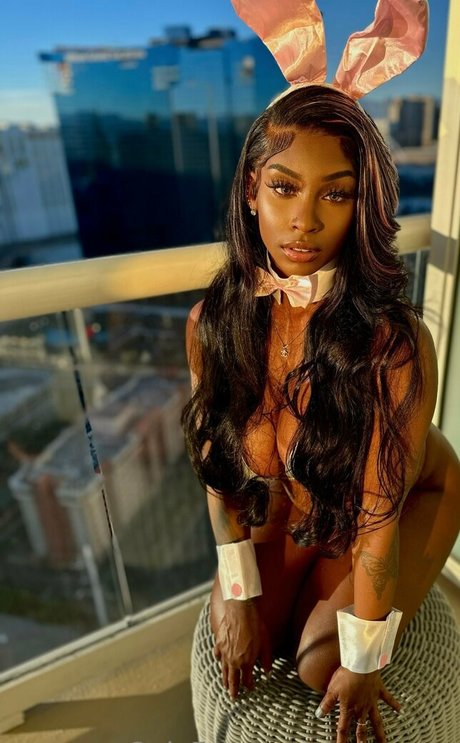 Minx XXX pornstar sex images