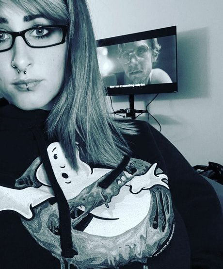 SilentMary model porn galleries