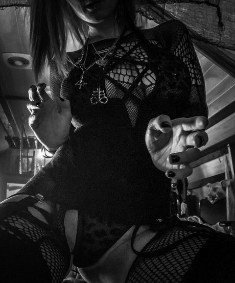 SilentMary pornstar exclusive gallery