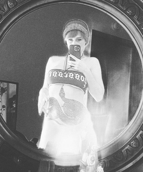 SilentMary pornstar perfect pics