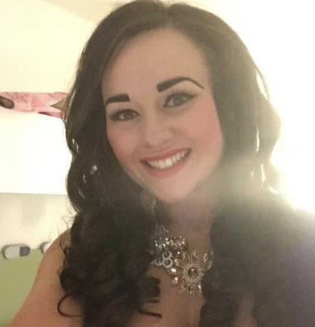 nadinetilley model high quality images