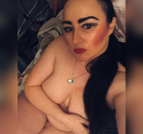 nadinetilley model pretty pictures