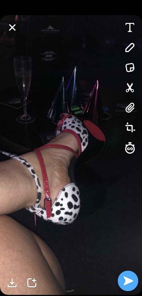 nadinetilley model naked pics