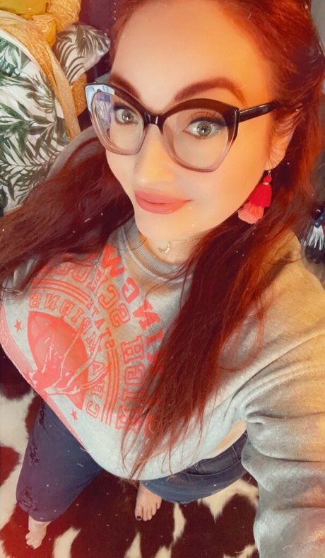 Allie Wayne beautiful star photo