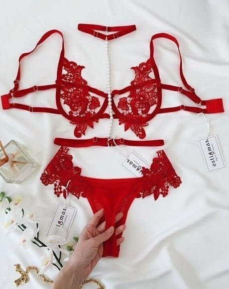 anikahaze freeee pornstar pretty photos