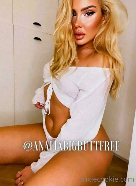 trixiecookiefree sex model archive