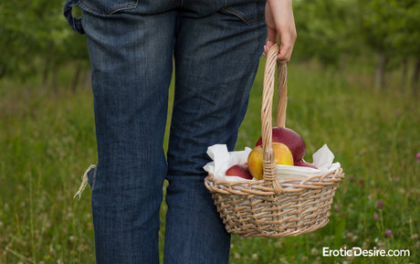 Kay J star naked photos