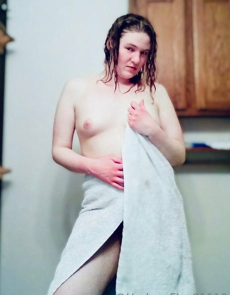 harleenivy nude model pictures