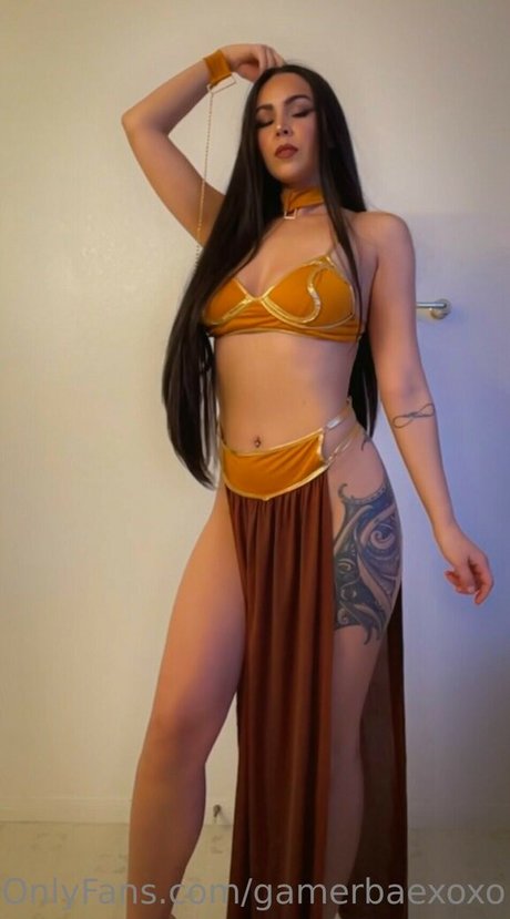 GamerBae beautiful model photo