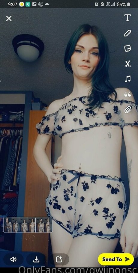 qwiinbae sexy model image