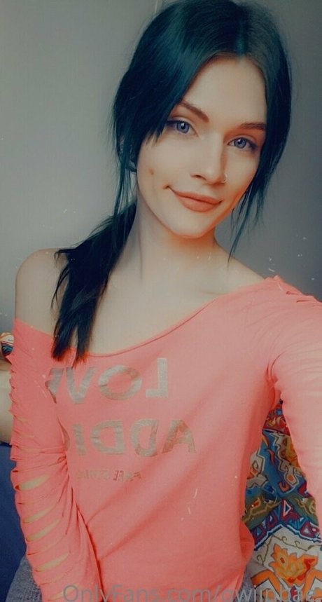 qwiinbae model adult galleries