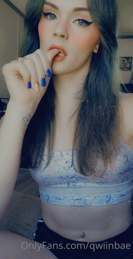 qwiinbae adult star pics